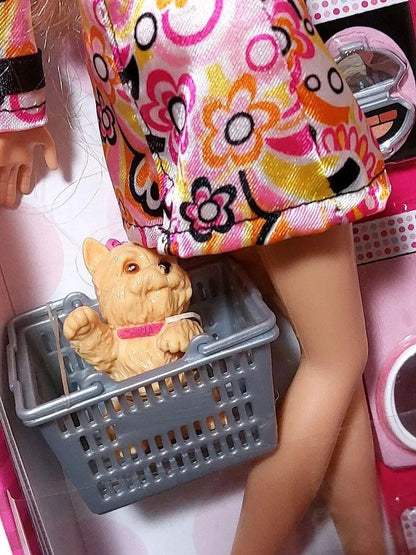 Barbie Fashion Fever Hair Shop Doll Playset 2006 Mattel